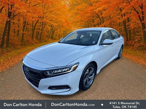 Used 2018 Honda Accord EX image 3