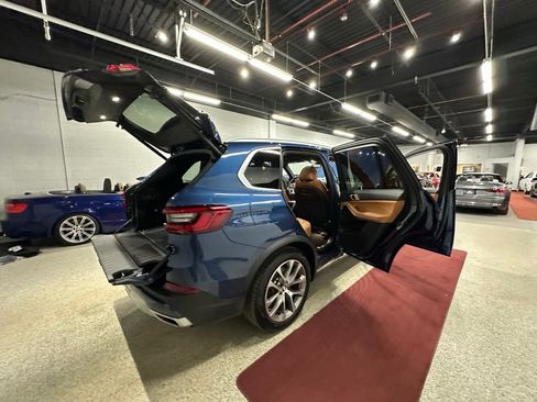 Used 2019 BMW X5 xDrive40i w/ Convenience Package image 55