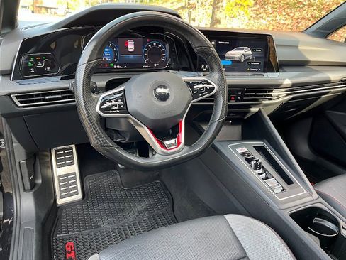 Used 2022 Volkswagen GTI SE w/ SE Leather Package image 10