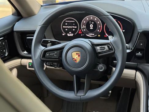 Used 2025 Porsche Panamera 4 image 24