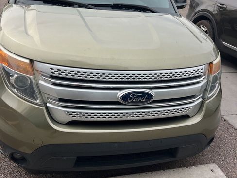 Used 2013 Ford Explorer XLT image 9