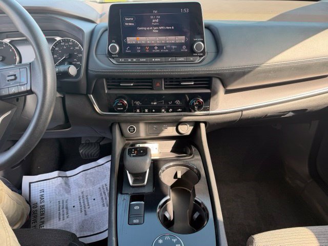 Used 2023 Nissan Rogue SV AWD/4WD image 19