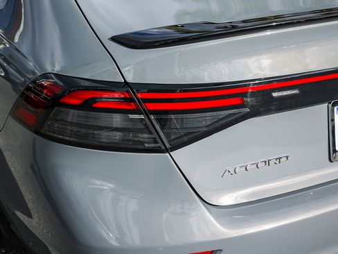 Used 2023 Honda Accord Sport image 8