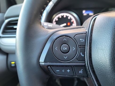 Used 2024 Toyota Camry SE image 20