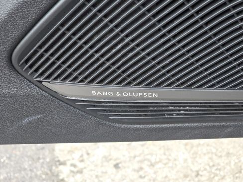 Used 2018 Audi A4 2.0T Premium Plus w/ Premium Plus Package image 15