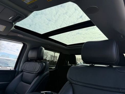 Certified 2024 Ford F350 Lariat w/ Lariat Ultimate Package image 45