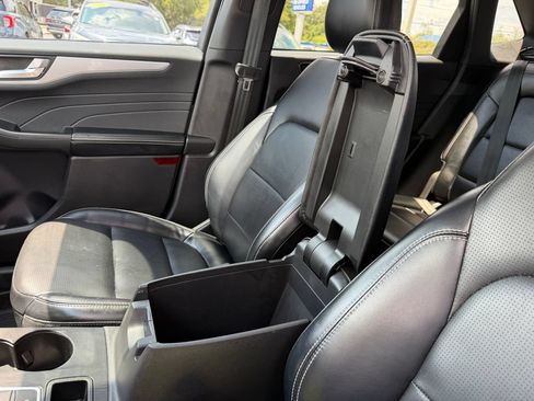 Used 2023 Ford Escape Platinum AWD/4WD image 31