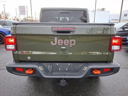 Used 2023 Jeep Gladiator Mojave w/ Cold Weather Group image 4