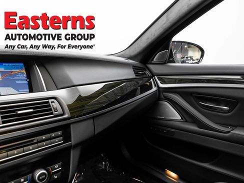 Used 2015 BMW M5 RWD image 31