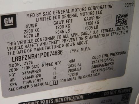 Used 2023 Buick Envision Essence w/ Sport Touring Package image 28