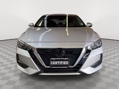 Used 2022 Nissan Sentra SV FWD image 2