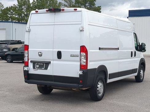 Used 2023 RAM ProMaster 2500 FWD image 3