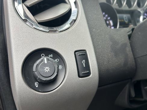 Used 2015 Ford F350 Lariat image 13