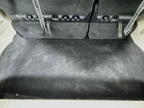 Used 2023 Chrysler Pacifica Touring-L FWD image 33