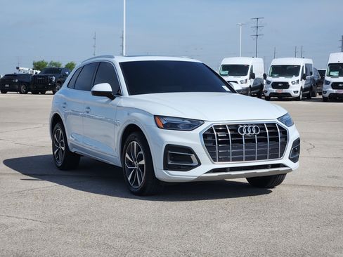 Used 2021 Audi Q5 2.0T Premium Plus w/ Premium Plus Package AWD/4WD image 3