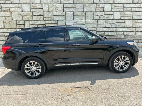Certified 2023 Ford Explorer XLT w/ Equipment Group 202A AWD/4WD image 6