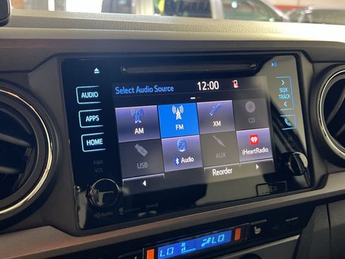 Used 2019 Toyota Tacoma TRD Pro AWD/4WD image 18