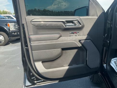 Used 2023 GMC Sierra 1500 AT4X AWD/4WD image 17