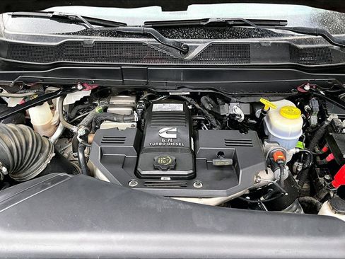 Used 2024 RAM 3500 Tradesman w/ Chrome Appearance Group image 10