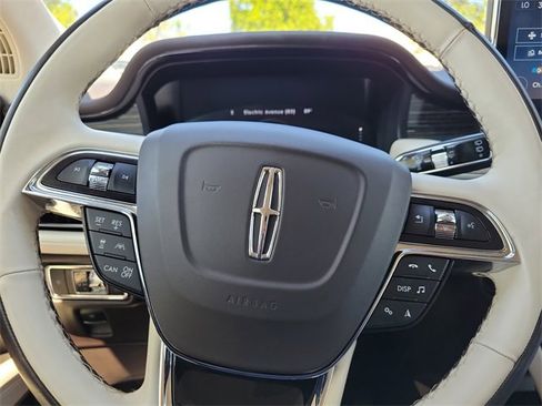 Certified 2023 Lincoln Nautilus Black Label w/ Class II Trailer Tow Package image 14