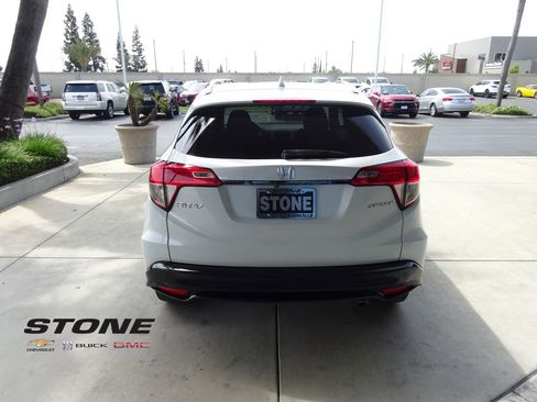 Used 2021 Honda HR-V Sport image 7