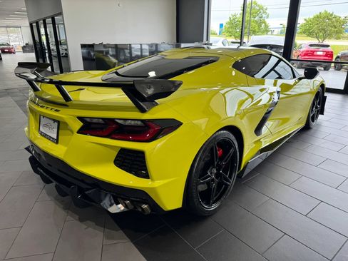 Used 2023 Chevrolet Corvette Stingray Coupe w/ Z51 Performance Package RWD image 12