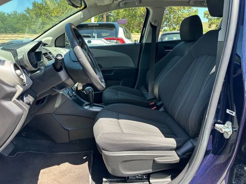 Used 2016 Chevrolet Sonic LT FWD image 9
