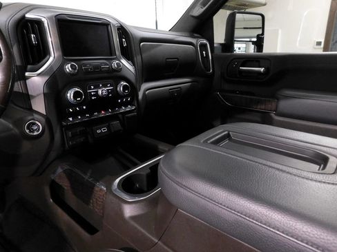 Used 2021 GMC Sierra 3500 Denali w/ Denali Ultimate Package AWD/4WD image 65
