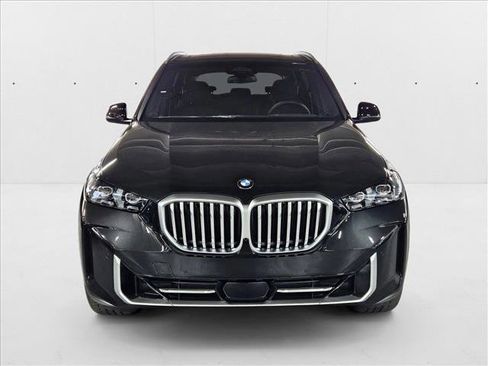 Used 2026 BMW X5 sDrive40i w/ Climate Comfort Package image 6