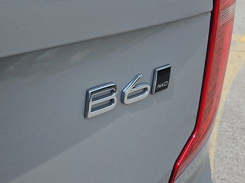 Used 2023 Volvo XC90 B6 Plus AWD/4WD image 5