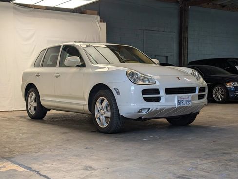 Used 2005 Porsche Cayenne S AWD/4WD image 1