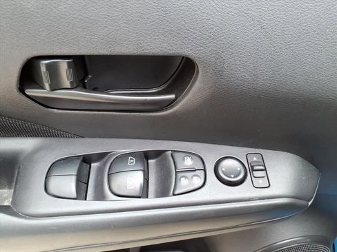 Used 2024 Nissan Kicks S image 24