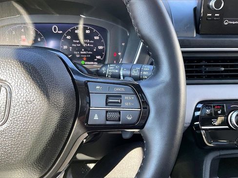 Used 2024 Honda Pilot Elite image 12