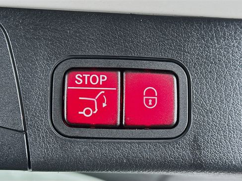 Used 2024 Mercedes-Benz EQB 250+ image 29