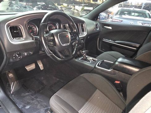 Used 2020 Dodge Charger Scat Pack w/ Dynamics Package RWD image 16