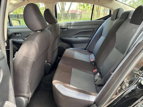 Used 2025 Nissan Versa SV FWD image 37