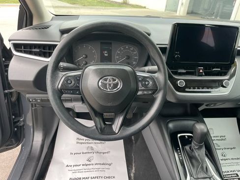 Used 2024 Toyota Corolla LE FWD image 14