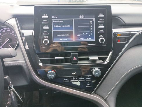 Used 2021 Toyota Camry SE FWD image 22