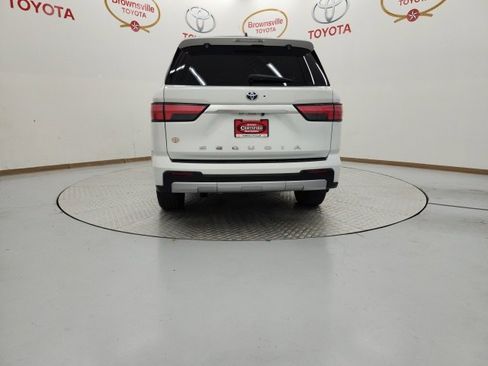 Used 2024 Toyota Sequoia Capstone image 7
