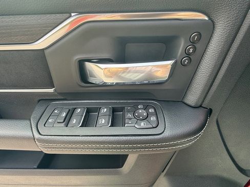 New 2026 RAM 3500 Laramie AWD/4WD image 15