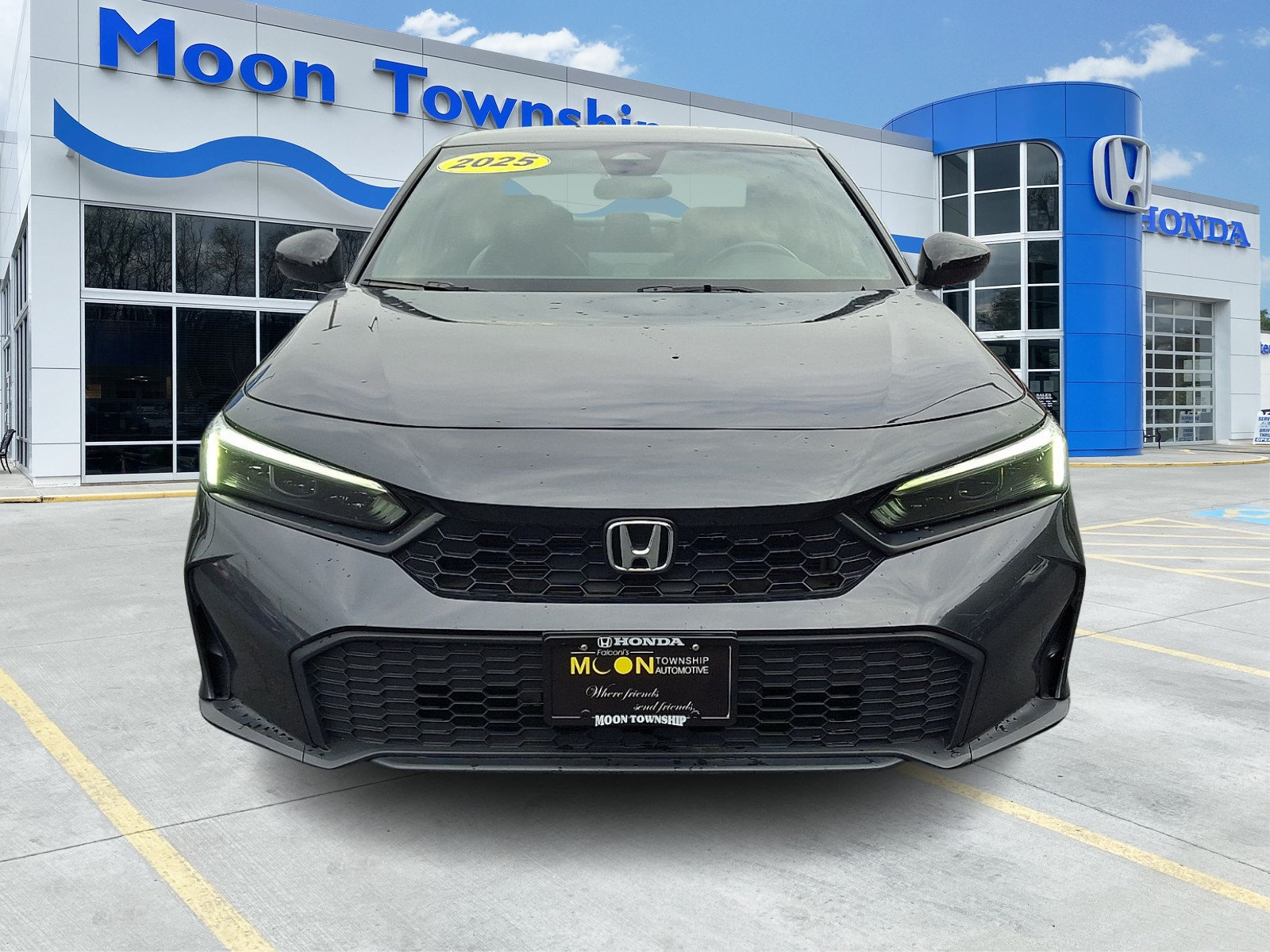 Used 2025 Honda Civic Sport image 2
