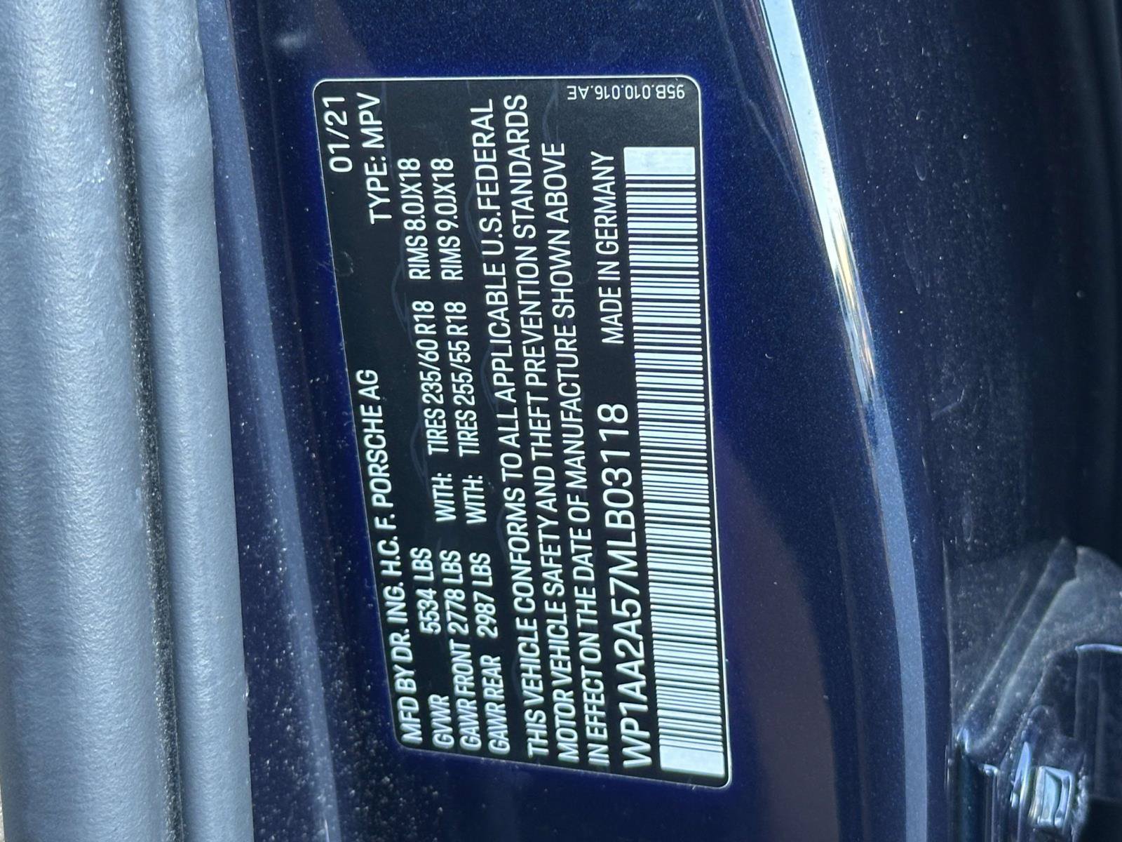 Used 2021 Porsche Macan AWD/4WD image 10
