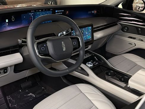 New 2026 Lincoln Nautilus Reserve w/ Jet Appearance Package image 19