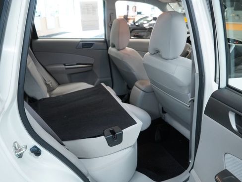 Used 2013 Subaru Forester 2.5X AWD/4WD image 21