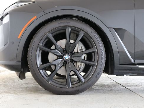 Used 2023 BMW X7 xDrive40i w/ M Sport Package image 50