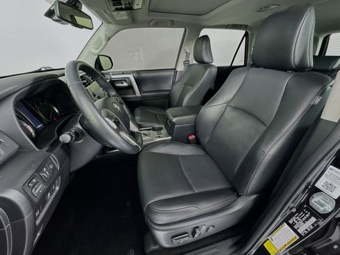 Used 2023 Toyota 4Runner Limited AWD/4WD image 21