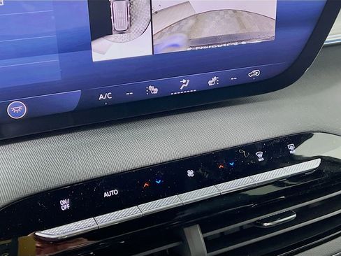 New 2026 Buick Enclave Preferred w/ Power Package AWD/4WD image 14