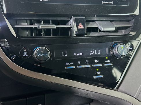 Used 2024 Toyota Camry SE FWD image 23