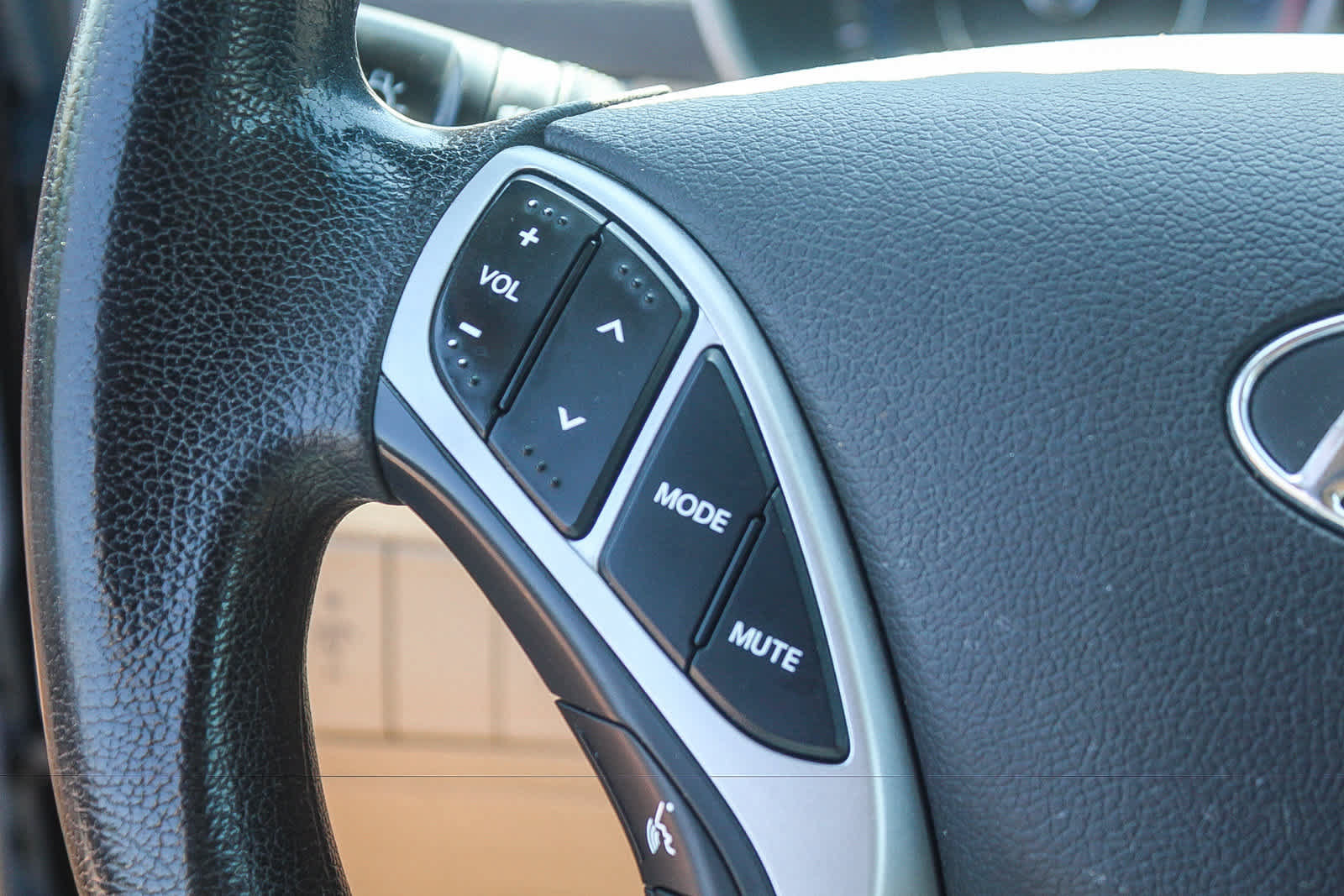 Used 2012 Hyundai Elantra GLS w/ Preferred Pkg 3 FWD image 29