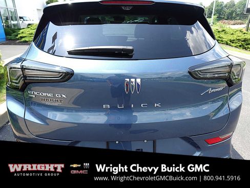 Used 2024 Buick Encore GX Avenir w/ Avenir Technology Package image 4